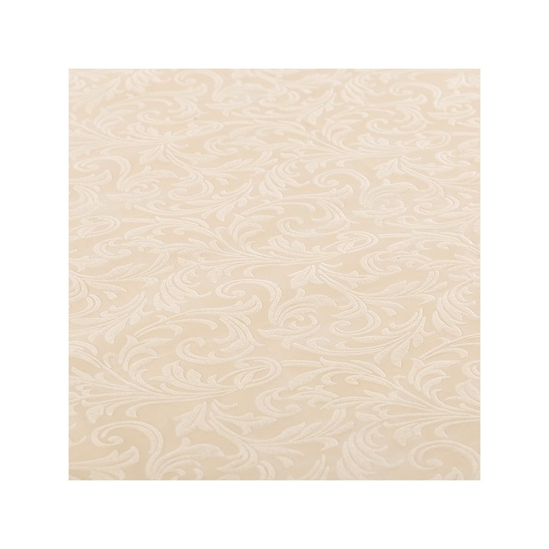 Spiestais plastikāts galdauts ziloņkaula krāsā, izmērs 140 x 240 cm.