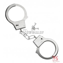 Metāla rokudzelži ar atslēgām.